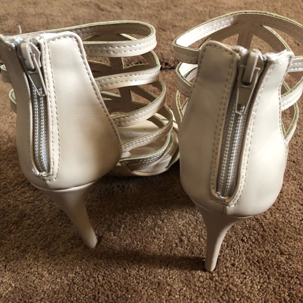 Off white heels - Picture 3 of 3